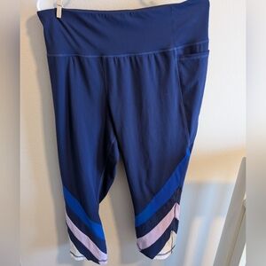 Livi Active Capri Leggings 22/24 3x Blue Purple Active Athletic Yoga Workout
